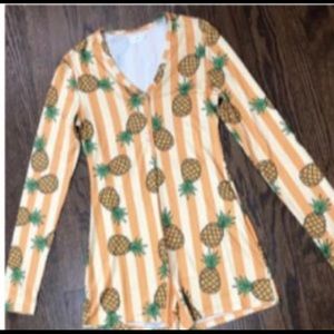 Pineapple Onesie🍍🍍